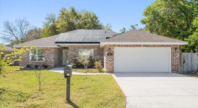 Photo of 307 Friar Tuck Rd, Mary Esther, FL 32569