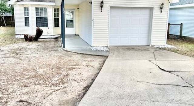 Photo of 49 SE Park Cir, Fort Walton Beach, FL 32548
