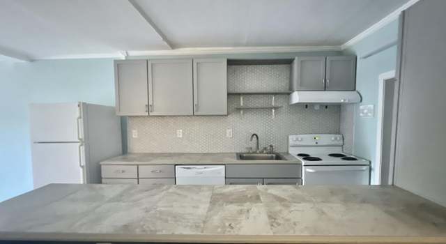 Photo of 209 W Miracle Strip Pkwy Apt A304, Mary Esther, FL 32569