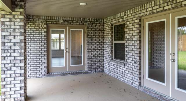 Photo of 5838 Crestlake Dr, Crestview, FL 32536