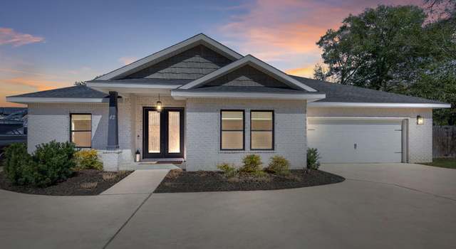 Photo of 42 Marlborough Rd, Shalimar, FL 32579