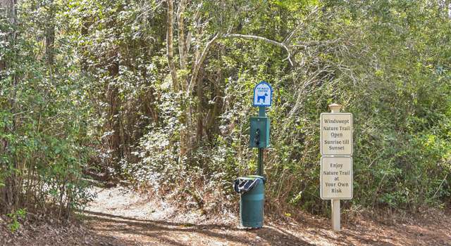 Photo of 379 Fairway Xing, Freeport, FL 32439