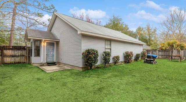 Photo of 131 E Walker Cir, Crestview, FL 32539