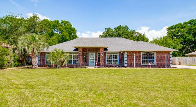 Photo of 6612 Fairmont St, Navarre, FL 32566