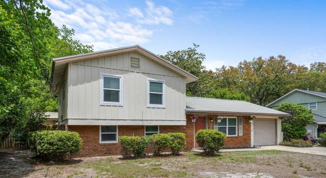 Photo of 131 NW Sotir St, Fort Walton Beach, FL 32548