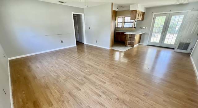 Photo of 215 Seminole Trl, Crestview, FL 32536