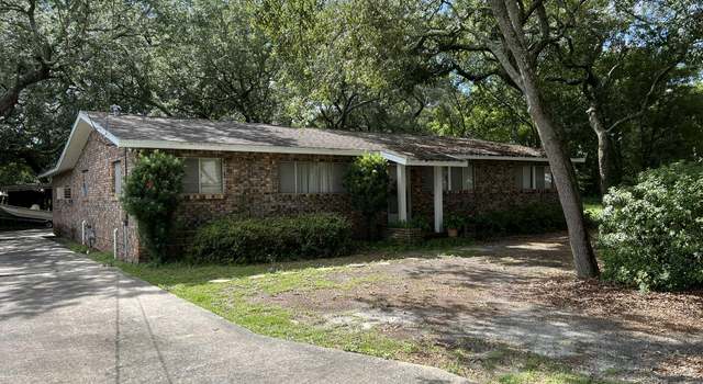 Photo of 1324 Blueberry Ln, Fort Walton Beach, FL 32547