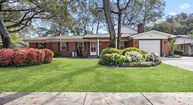 Photo of 606 NE Merioneth Dr, Fort Walton Beach, FL 32547