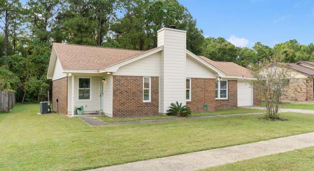 Photo of 606 Avenue De La Dauphine, Mary Esther, FL 32569