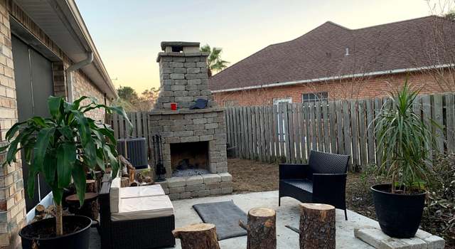 Photo of 7194 Blue Jack Dr, Navarre, FL 32566