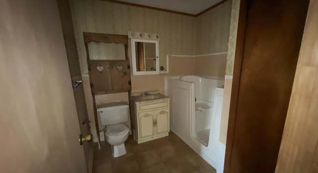 Photo of 801 Hecker Rd, Century, FL 32535