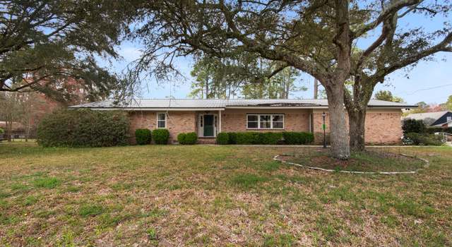 Photo of 2172 Bayshore Dr, Niceville, FL 32578