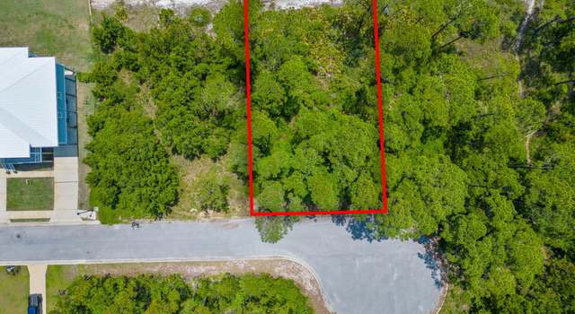 Photo of 5977 Emerald Sound Dr, Gulf Breeze, FL 32563