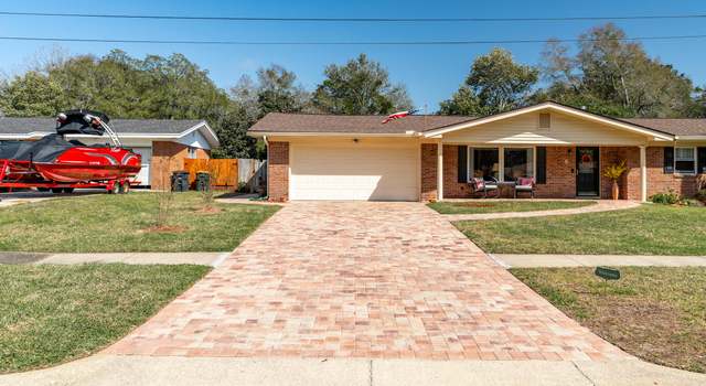 Photo of 666 NE Fairway Ave, Fort Walton Beach, FL 32547