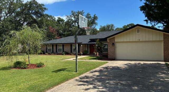 Photo of 10 Japonica Ln, Shalimar, FL 32579