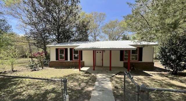 Photo of 8106 County Line Rd, Laurel Hill, FL 32567
