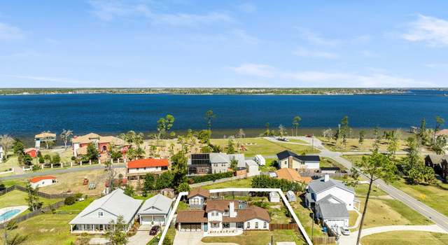 Photo of 2301 Lee St, Lynn Haven, FL 32444