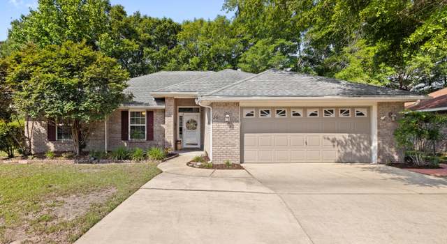 Photo of 207 Evergreen Ave, Niceville, FL 32578