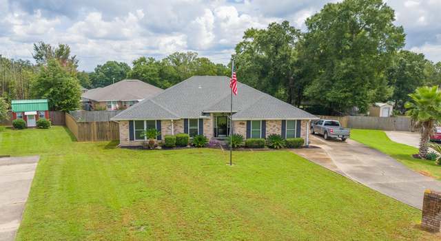 Photo of 5348 Oak Hammock Ct, Milton, FL 32570