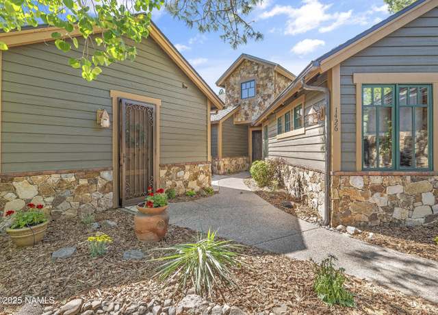 Property at 1426 E Castle Hills Dr, Flagstaff, AZ 86005, 4 beds, 3 baths