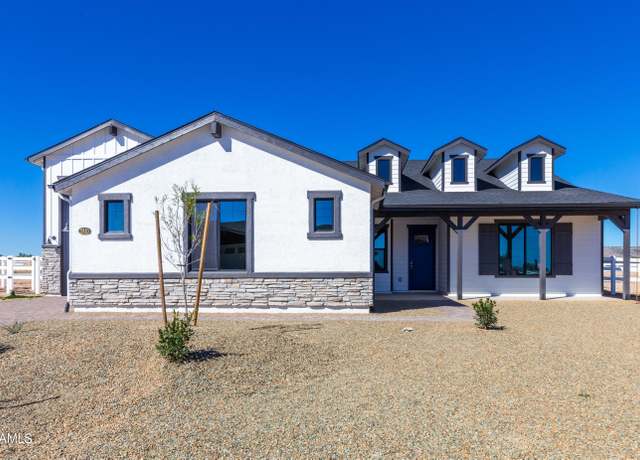 Property at 2810 Dillon Blvd, Chino Valley, AZ 86323, 4 beds, 3.5 baths