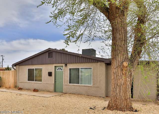 Property at 601 W Gilmore St, Winslow, AZ 86047, 3 beds, 1 bath
