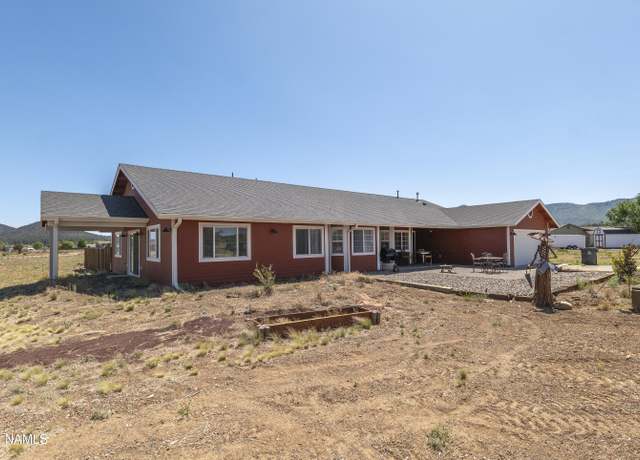 Property at 7620 Dalton Rd, Flagstaff, AZ 86004, 5 beds, 3 baths