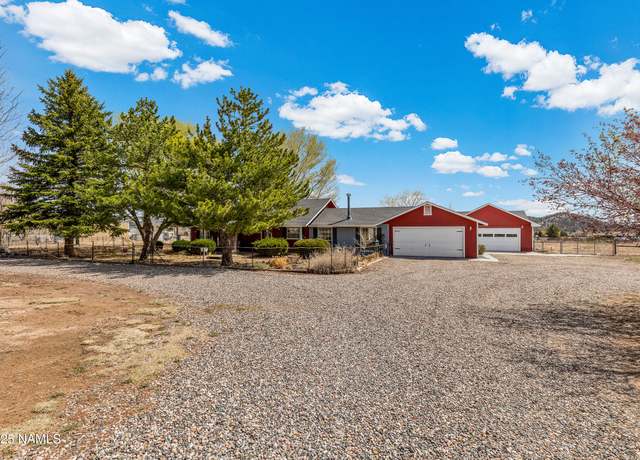 Property at 11095 N Rodeo Rd, Flagstaff, AZ 86004, 3 beds, 2 baths