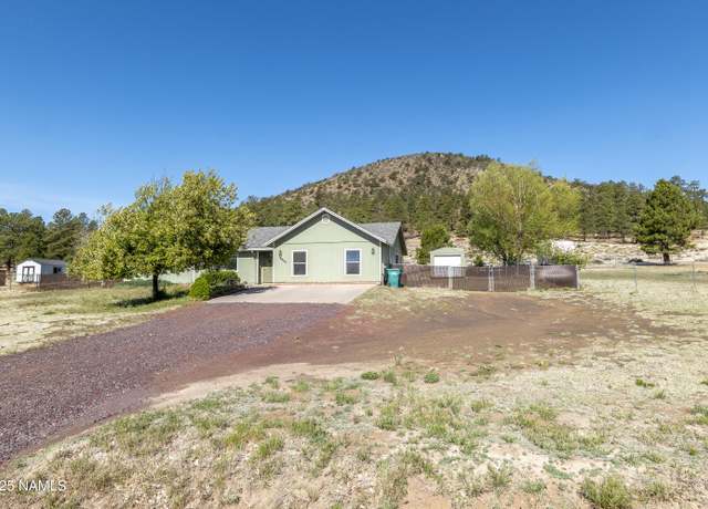 Property at 9654 Heritage Dr, Flagstaff, AZ 86004, 4 beds, 2 baths