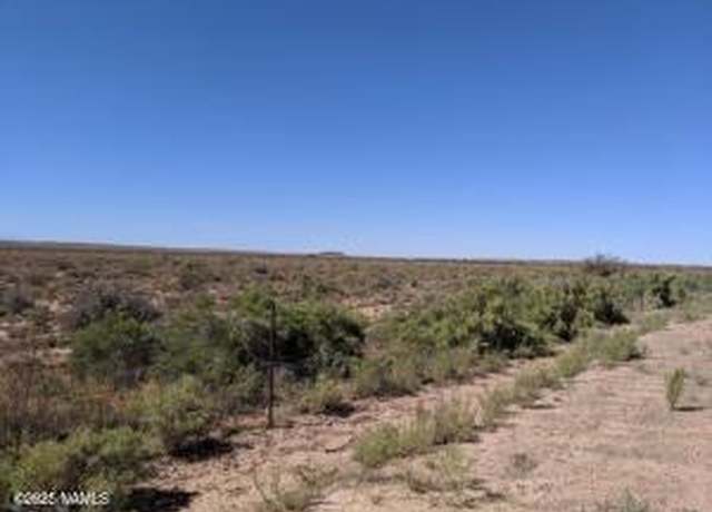 Property at 03 Santa Fe Dr, Winslow, AZ 86047