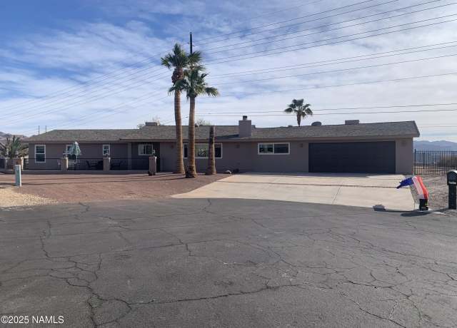 Property at 881 Bryce Ct, Lake Havasu City, AZ 86406, 3 beds, 3 baths