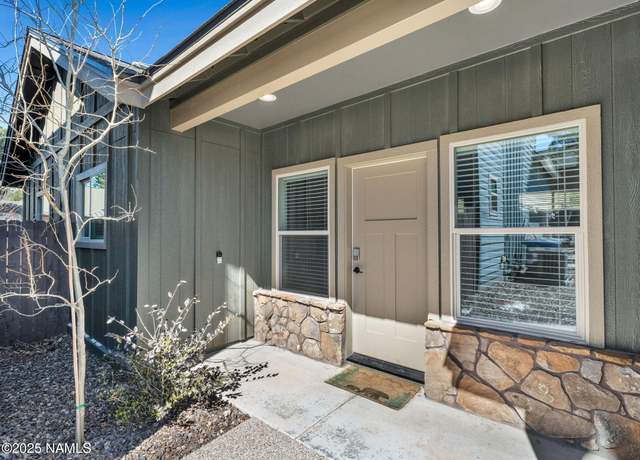 Property at 2954 S Perdiz Ln, Flagstaff, AZ 86001, 3 beds, 2 baths