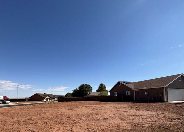 Property at 2080 Round House Dr, Winslow, AZ 86047