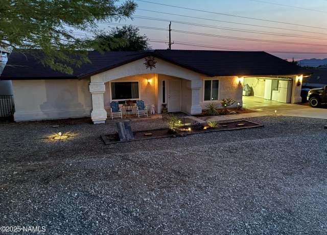 Property at 521 Pueblo Dr, Lake Havasu City, AZ 86406, 2 beds, 2 baths