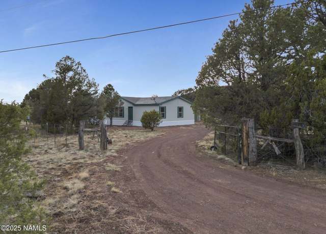 Property at 6512 N Santa Fe Rd, Williams, AZ 86046, 4 beds, 2 baths