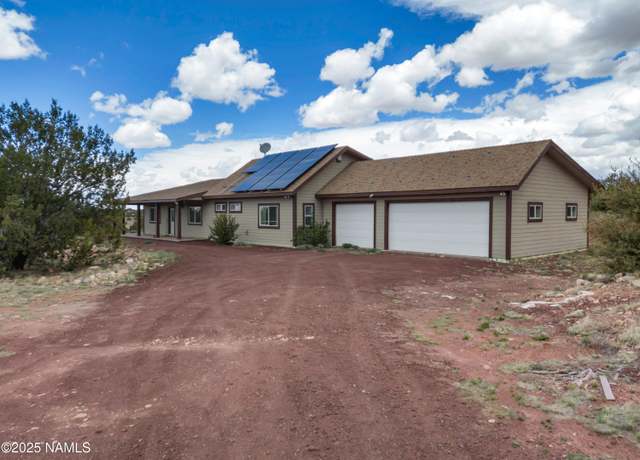 Property at 8752 Lariat Rd, Williams, AZ 86046, 3 beds, 3.5 baths