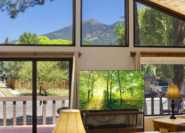 Property at 2500 N Fremont Blvd, Flagstaff, AZ 86001, 3 beds, 3 baths