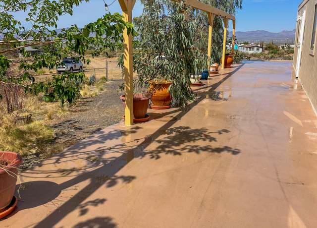 Property at 3239 Palo Verde Lane Ln, Golden Valley, AZ 86413, 2 beds, 1 bath