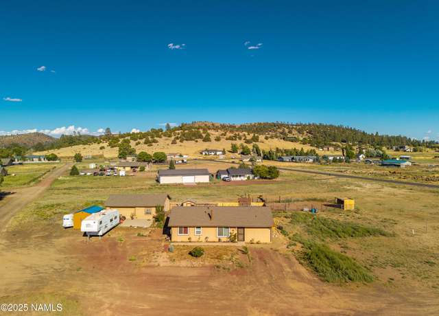 Property at 7825 Silver Saddle Rd, Flagstaff, AZ 86004, 3 beds, 2 baths