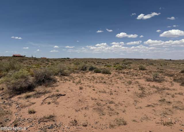 Property at 87 Hogahn Dr, Winslow, AZ 86047