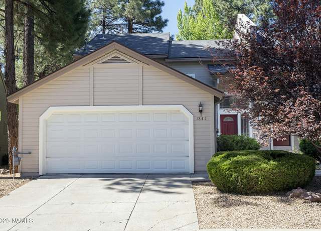 Property at 1841 W Camelot Dr, Flagstaff, AZ 86001, 2 beds, 2.5 baths