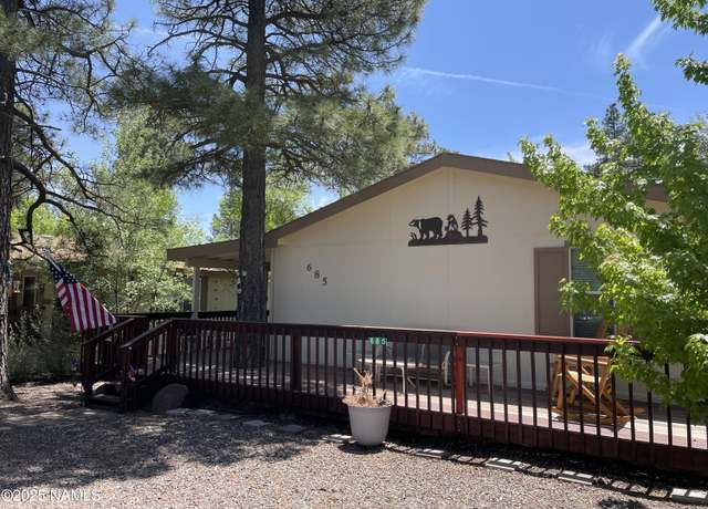 Property at 685 E Oak Dr, Munds Park, AZ 86017, 3 beds, 2 baths