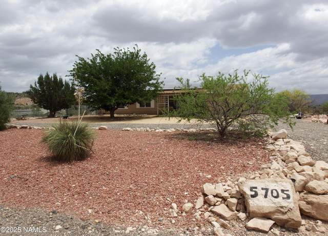 Property at 5705 N Robin Lynn Ln, Rimrock, AZ 86335, 3 beds, 2 baths