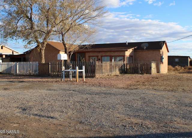 Property at 1685 Shaddox Ln, Winslow, AZ 86047, 3 beds, 1 bath