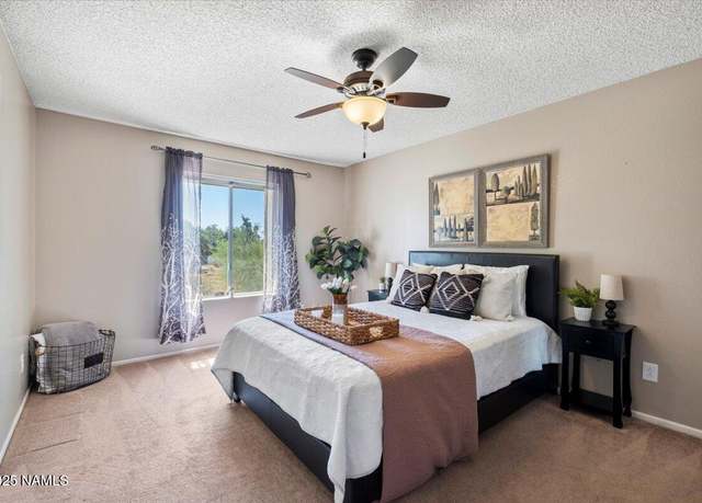 Property at 811 E Eugie Ave, Phoenix, AZ 85022, 2 beds, 1.5 baths