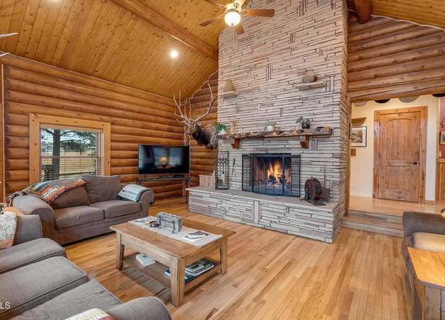 Property at 207 N Stoneman Blvd, Williams, AZ 86046, 3 beds, 2.5 baths