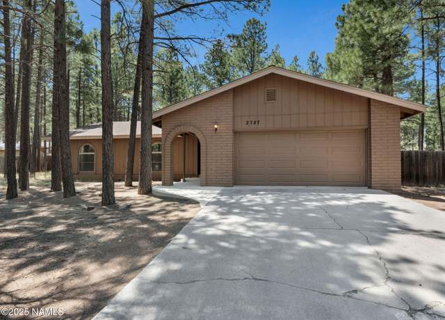 Property at 2787 N Pebble Beach Dr, Flagstaff, AZ 86004, 3 beds, 2.5 baths