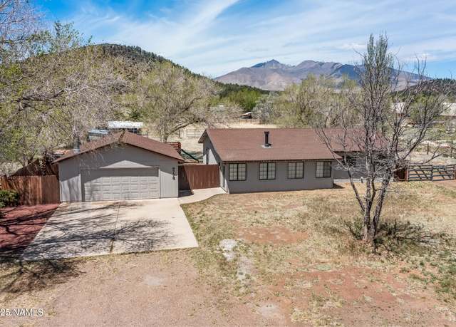 Property at 9776 N Lunar Dr, Flagstaff, AZ 86004, 3 beds, 1 bath