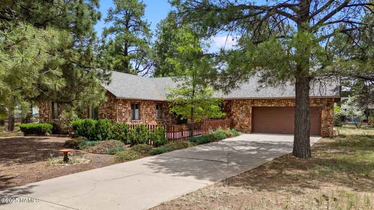 Photo of 2468 N Strawberry Way Flagstaff, AZ 86004