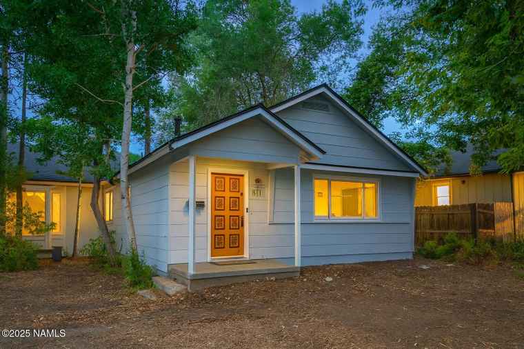 Photo of 811 W Birch Ave Flagstaff, AZ 86001